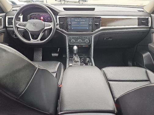 2022 Volkswagen Atlas 3.6L SE w/Technology