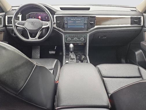 2022 Volkswagen Atlas 3.6L SE w/Technology