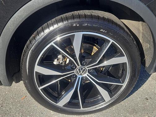 2023 Volkswagen Tiguan 2.0T SEL R-Line