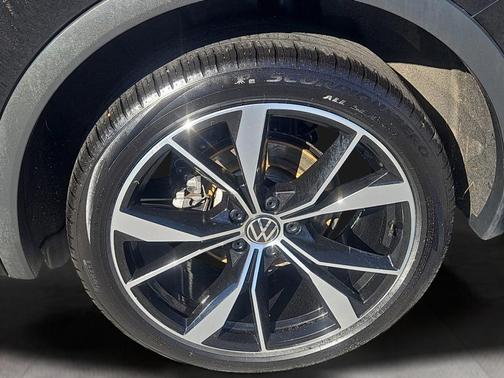 2023 Volkswagen Tiguan 2.0T SEL R-Line