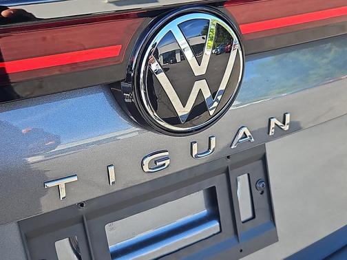 2025 Volkswagen Tiguan 2.0T S