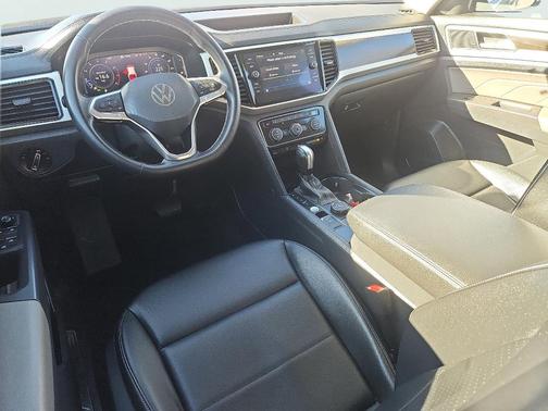 2022 Volkswagen Atlas 3.6L SE w/Technology