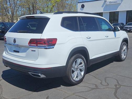 2022 Volkswagen Atlas 2.0T SE
