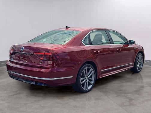 2019 Volkswagen Passat 2.0T SE R-Line