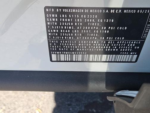2025 Volkswagen Tiguan 2.0T SE