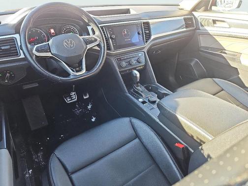 2021 Volkswagen Atlas 3.6 V6 SE w/ Technology R-Line