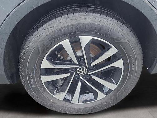 2024 Volkswagen Tiguan 2.0T S