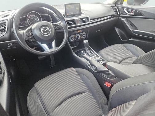 2016 Mazda Mazda3 i Sport