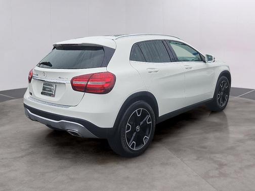 2018 Mercedes-Benz GLA 250 Base 4MATIC