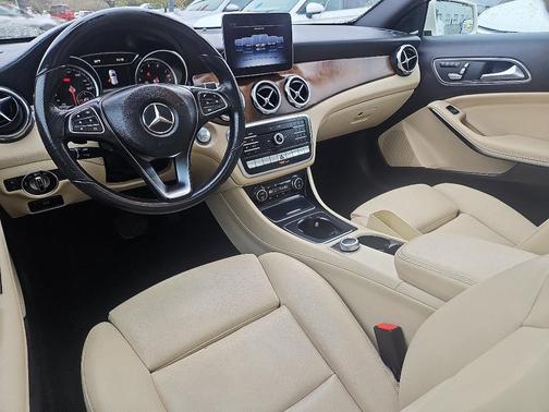 2018 Mercedes-Benz GLA 250 Base 4MATIC