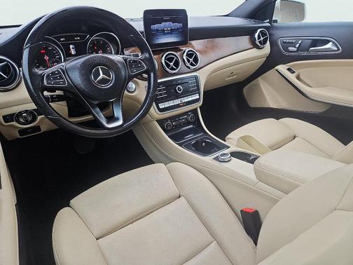 2018 Mercedes-Benz GLA 250 Base 4MATIC