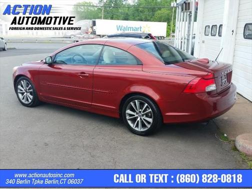 2011 Volvo C70 T5