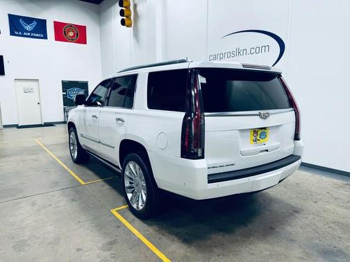 2019 Cadillac Escalade Platinum