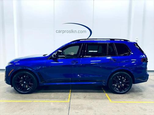 2024 BMW X7 M60i