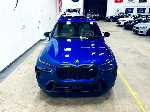 2024 BMW X7 M60i