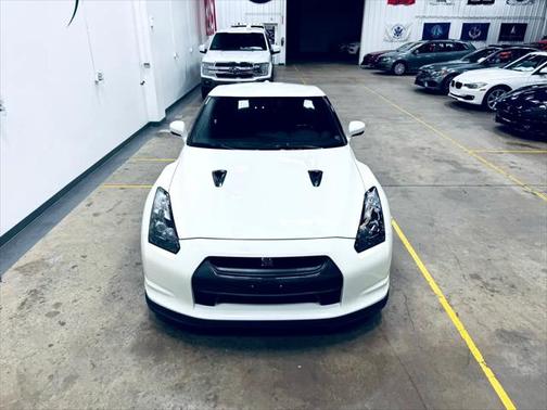 2009 Nissan GT-R Premium