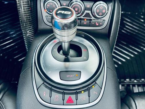 2012 Audi R8 5.2 quattro Spyder