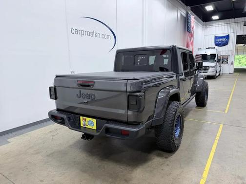 Granite Crystal Metallic 2022 Jeep Gladiator Willys 4x4