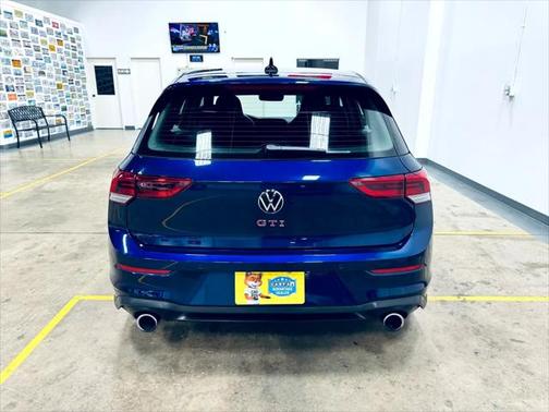 2023 Volkswagen Golf GTI 2.0T SE DSG