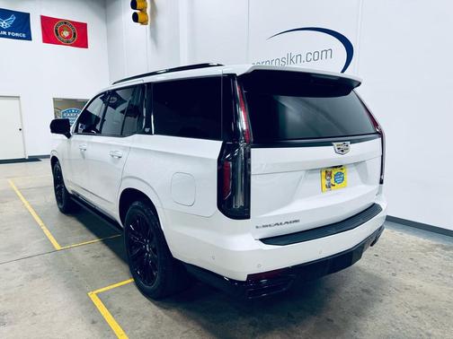 2022 Cadillac Escalade Sport Platinum