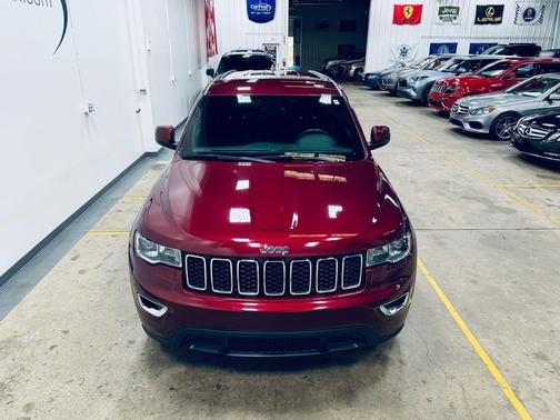 2017 Jeep Grand Cherokee Laredo