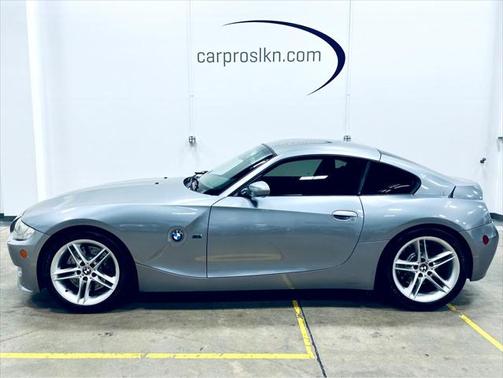Photo 4 of 50 of 2007 BMW Z4 M Coupe