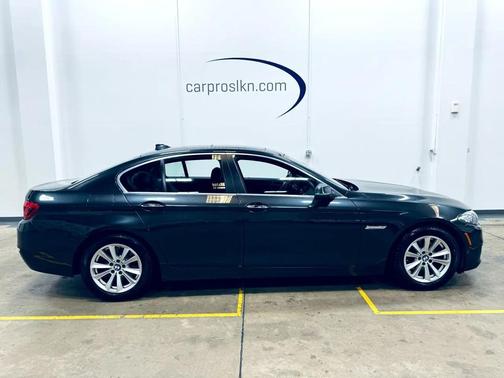 2015 BMW 528 4dr Sdn 528i RWD