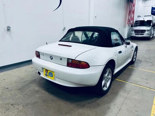 Alpine White 1998 BMW Z3 2.8 Roadster