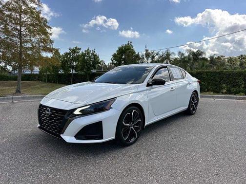 2023 Nissan Altima 2.5 SR