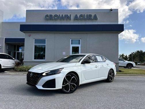 2023 Nissan Altima 2.5 SR