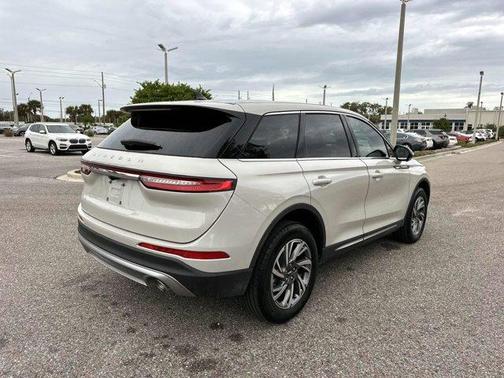 2024 Lincoln Corsair Premiere