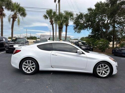 2015 Hyundai Genesis Coupe 3.8 Base