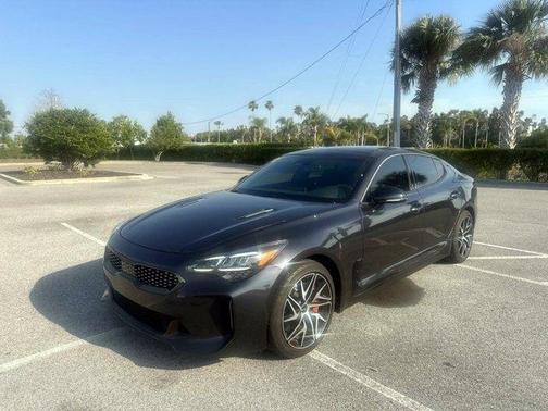 Metal 2023 Kia Stinger GT-Line