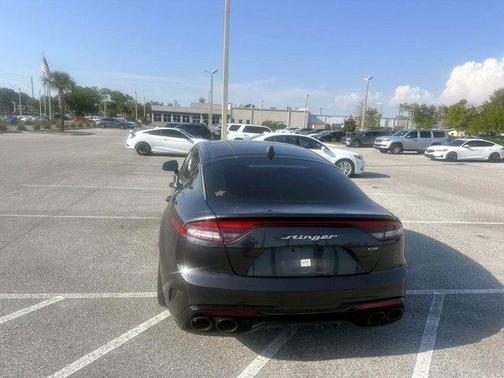 Metal 2023 Kia Stinger GT-Line