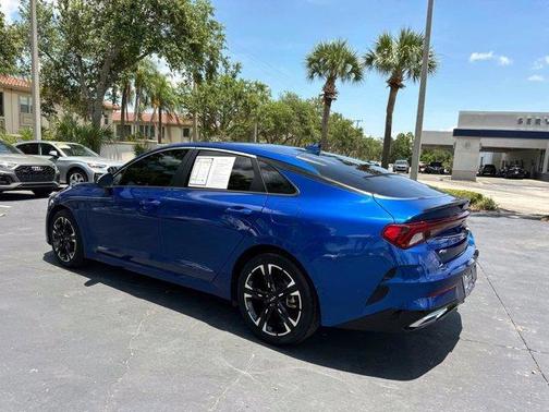 2022 Kia K5 GT-Line