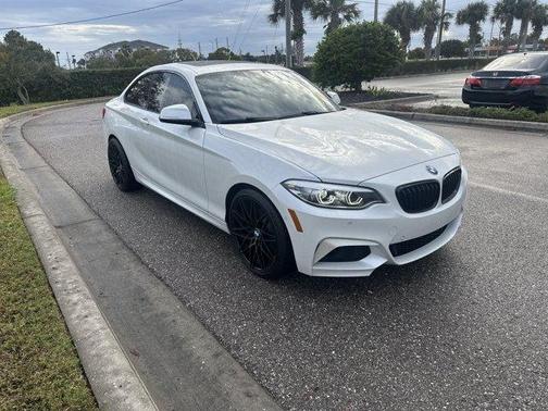 2019 BMW 230 i