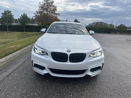 2019 BMW 230 i