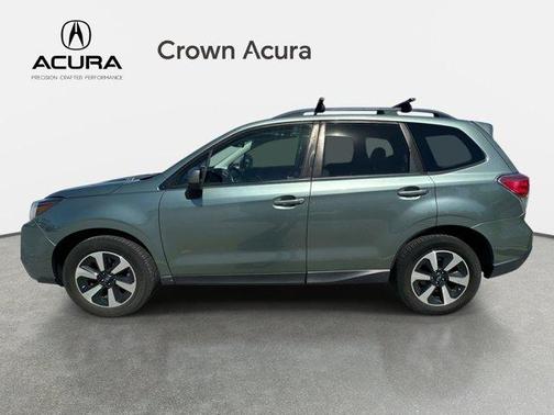 Jasmine Green Metallic 2018 Subaru Forester 2.5i Premium