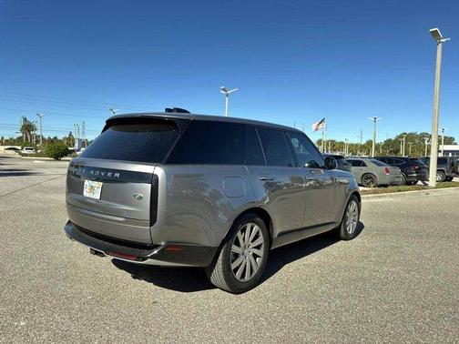 2023 Land Rover Range Rover P400 SE