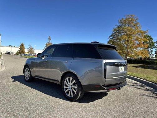 2023 Land Rover Range Rover P400 SE