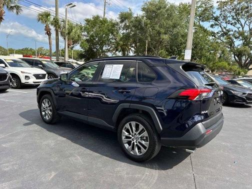 2021 Toyota RAV4 XLE Premium