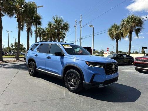 2023 Honda Pilot TrailSport