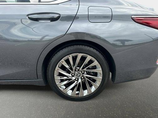 2024 Lexus ES 350 Luxury