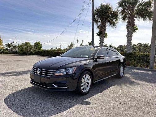 2018 Volkswagen Passat 2.0T SE