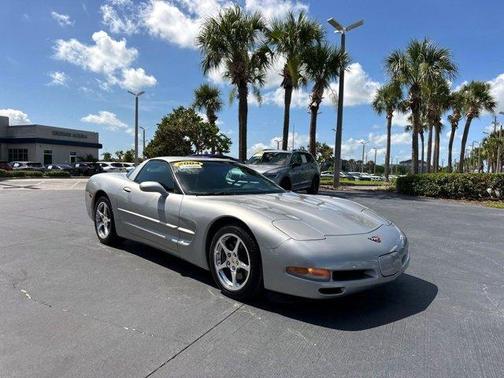 2004 Chevrolet Corvette Base
