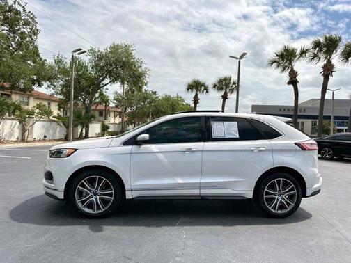 2019 Ford Edge Titanium
