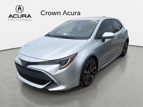Classic Silver Metallic 2021 Toyota Corolla Hatchback XSE