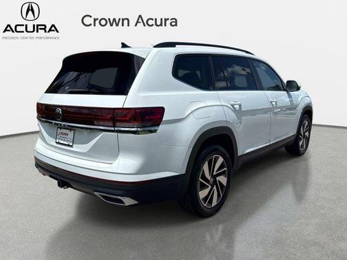Pure White 2024 Volkswagen Atlas 2.0T SE w/Technology
