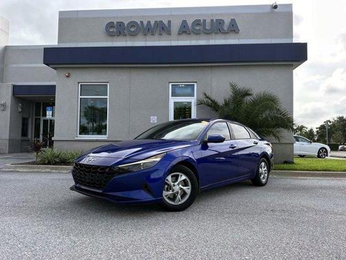 2022 Hyundai ELANTRA SE