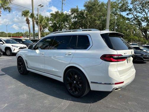 2023 BMW X7 xDrive40i